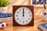 🕰️ ساعت رومیزی طرح چوب جرمی؛ ساده، شیک و کاربردی